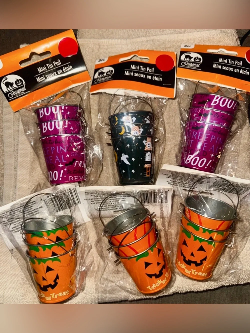 Set Assoeted Seasonal Mini Halloween Tin Pails total 18 pail’s NEW
